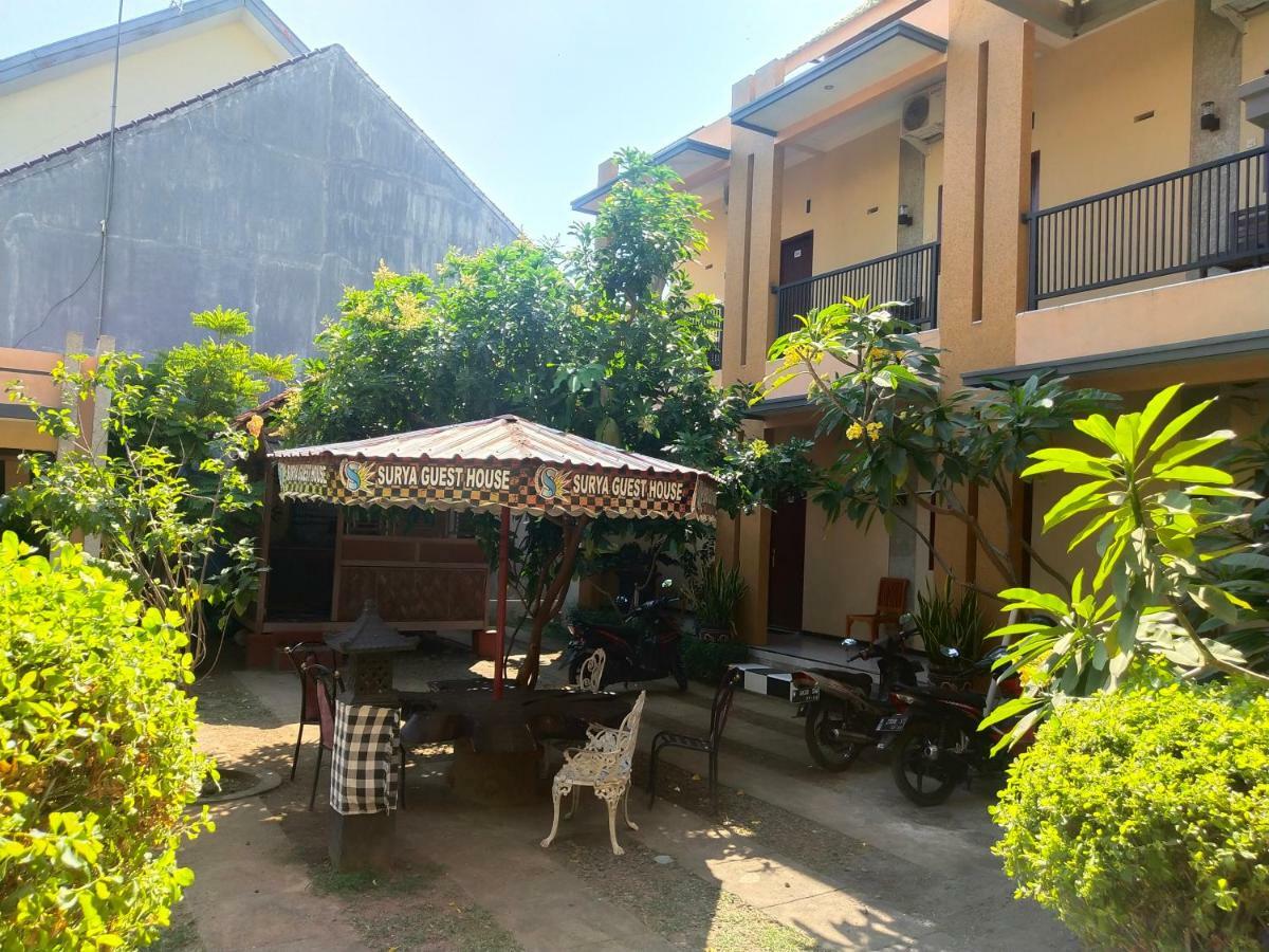 Surya Guest House Probolinggo Exterior foto
